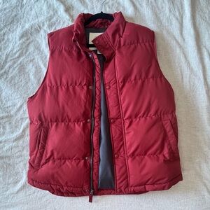 St John’s Bay Puffer Vest red